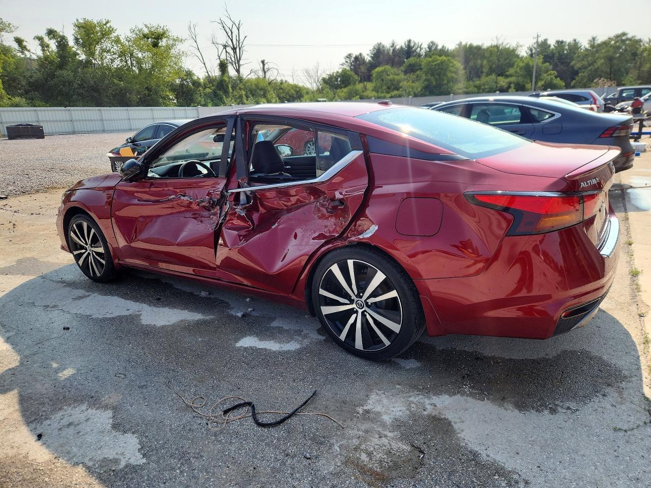 2020 Nissan Altima Sr - Image 2