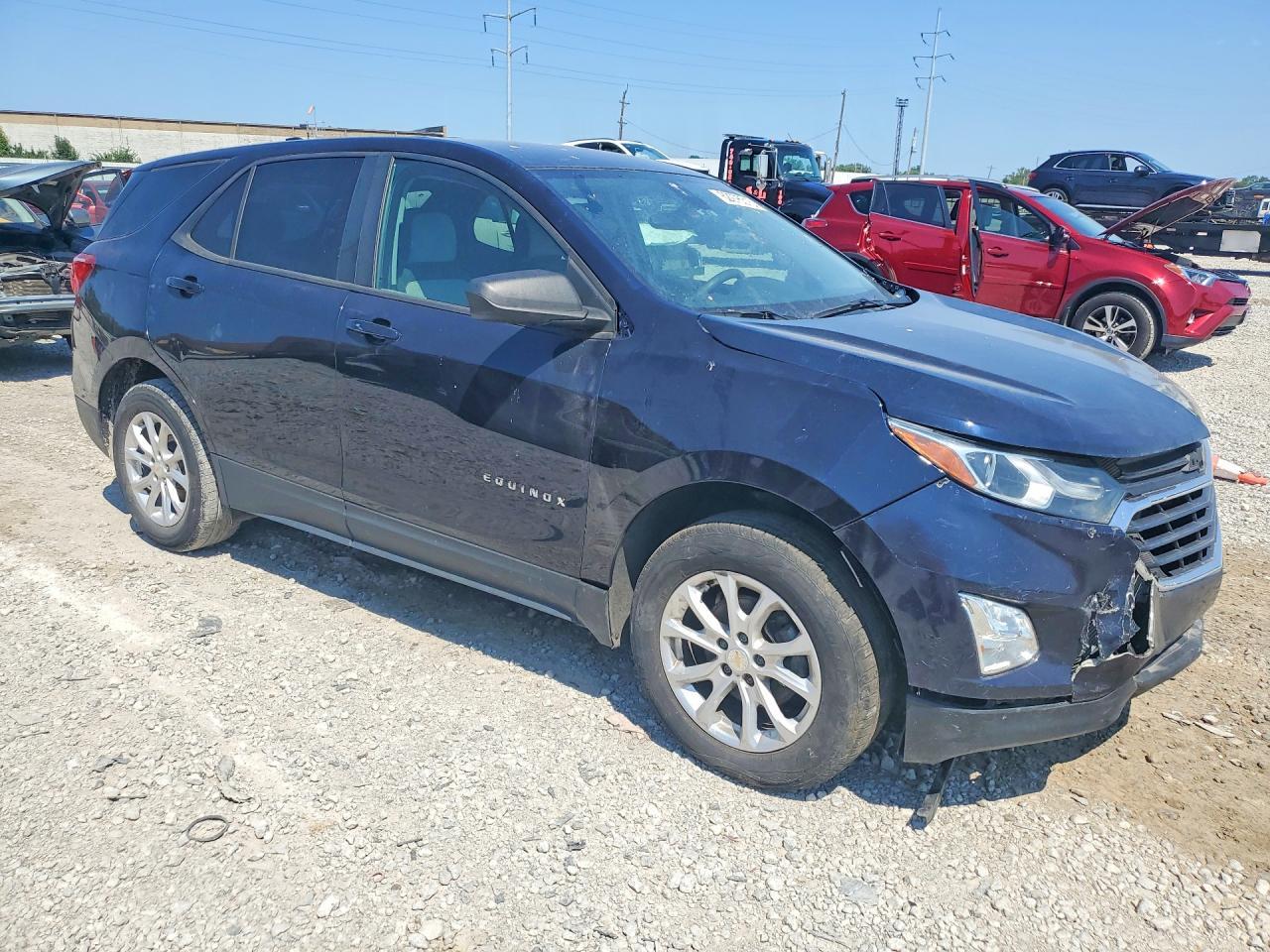 2021 Chevrolet Equinox Ls - Фото 4