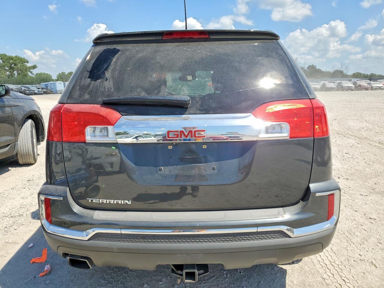 2017 GMC Terrain Slt - Image 6