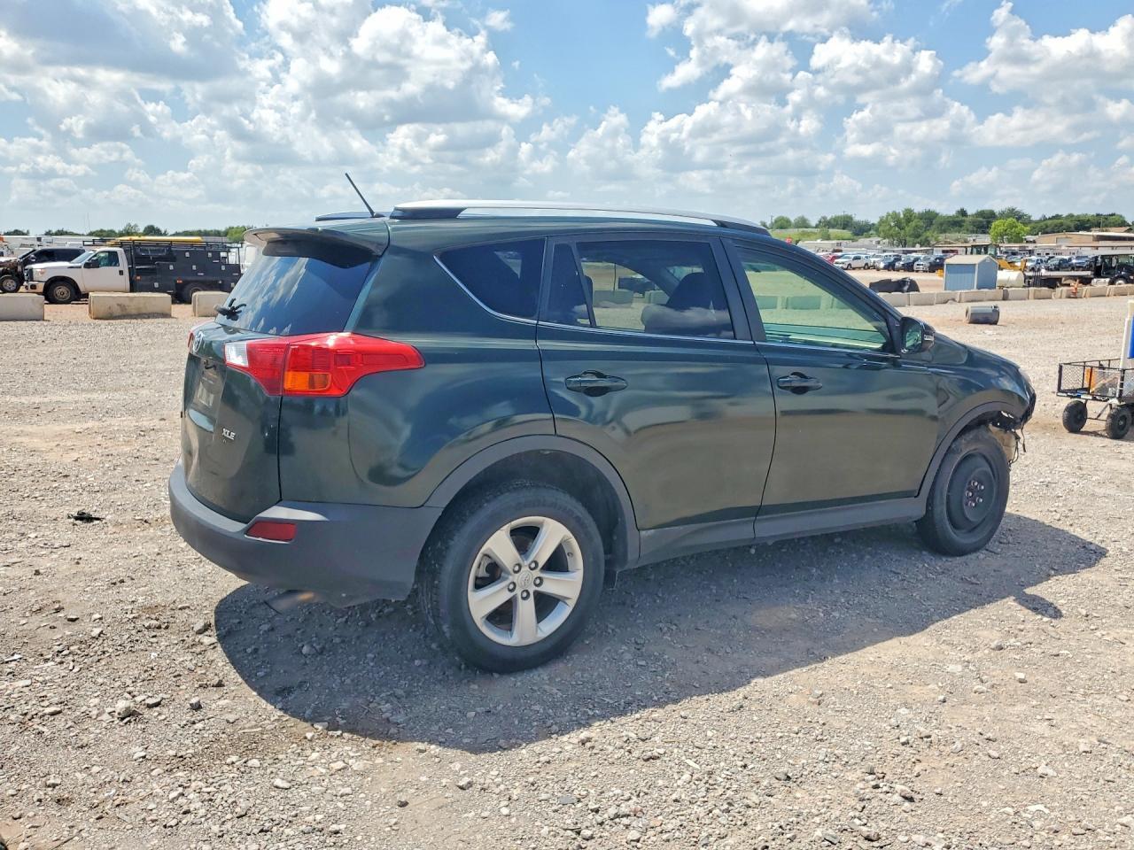 2013 Toyota Rav4 Xle - Image 3