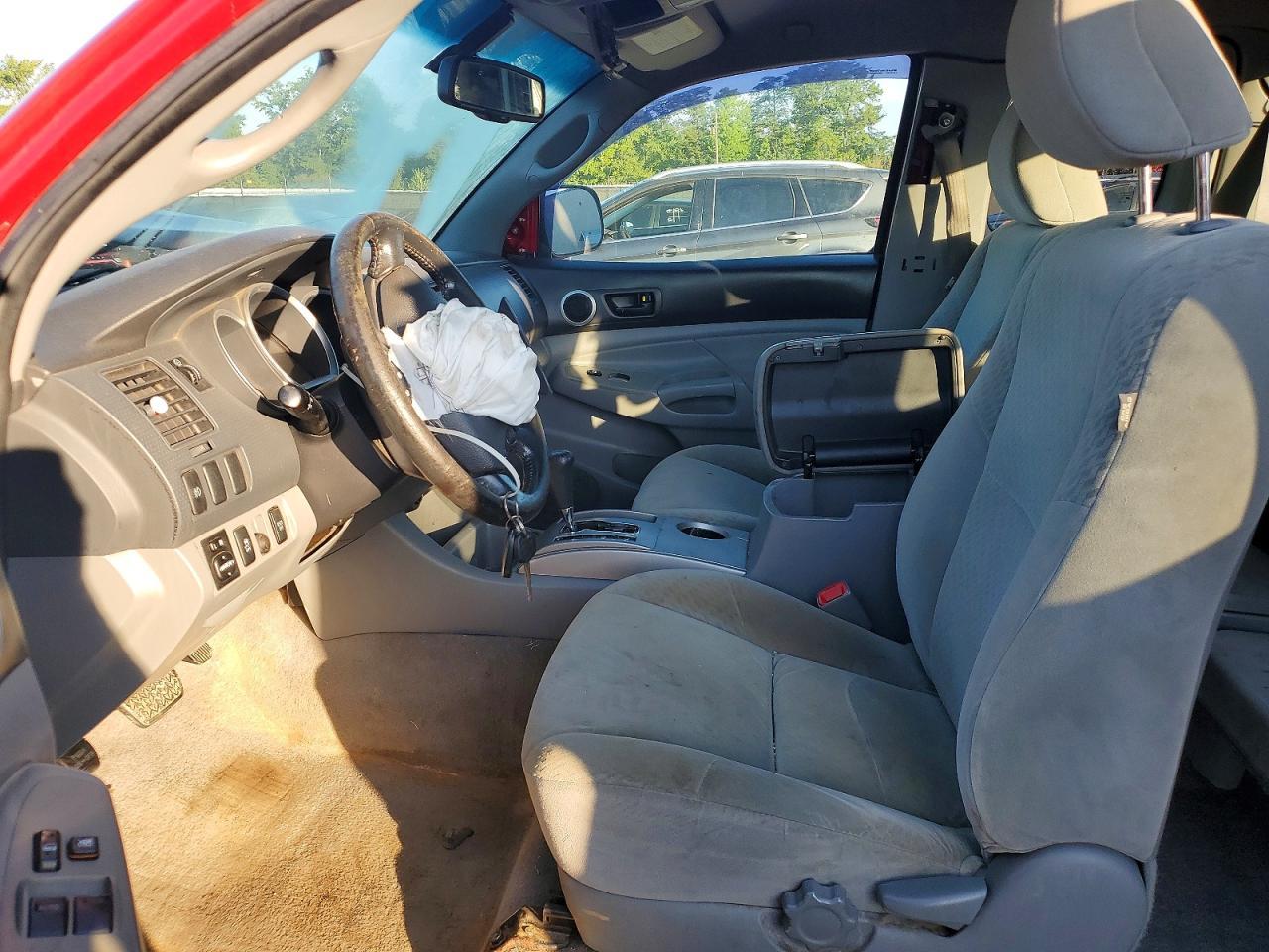 2010 Toyota Tacoma Deluxe - Image 7