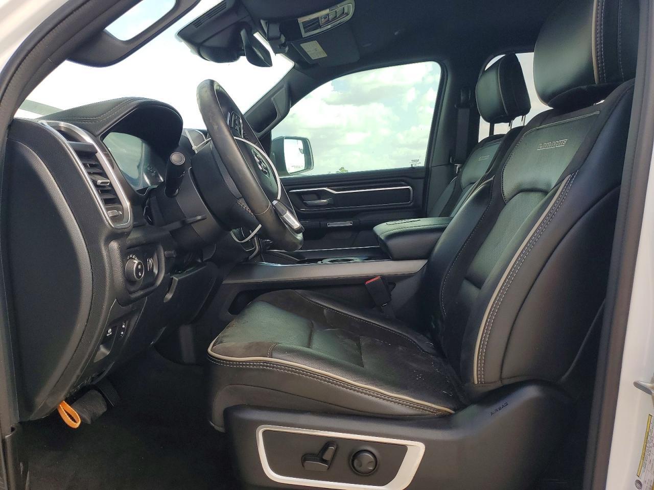 2024 Ram 1500 Laramie - Фото 7