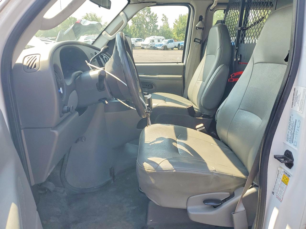 2007 Ford Econoline E350 Super Duty Van - Image 7
