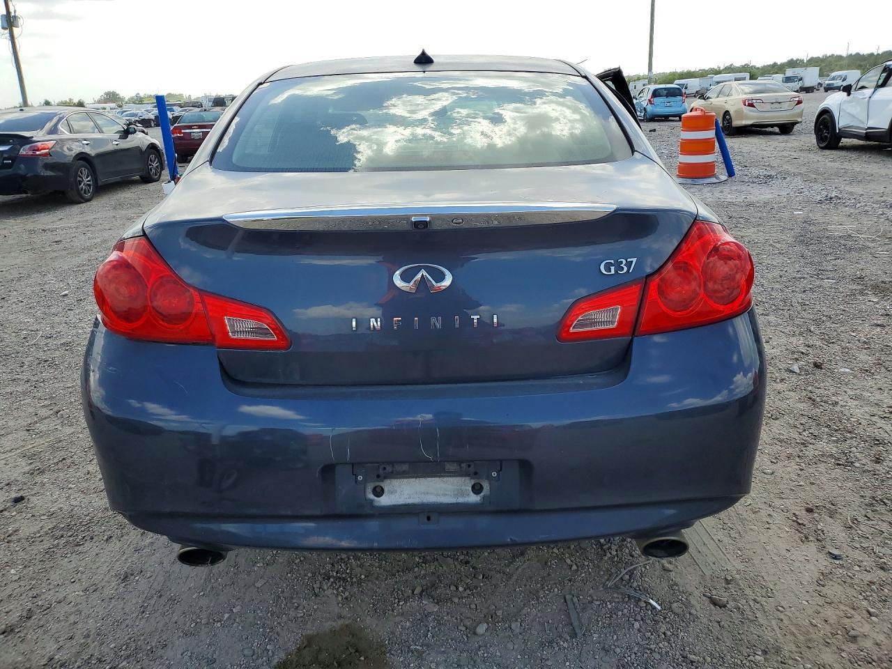 2013 Infiniti G37 Sedan Journey - Image 6
