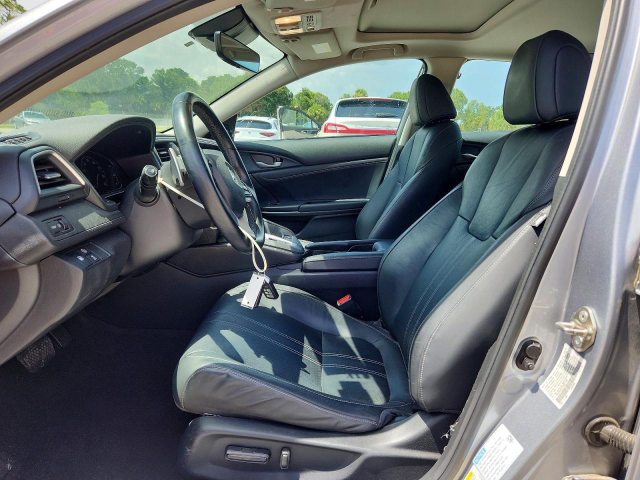 2019 Honda Insight Touring - Фото 7