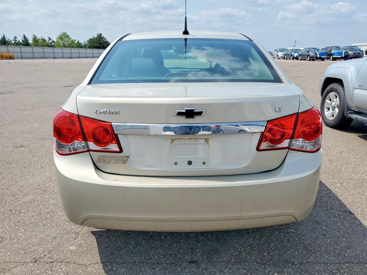 2014 Chevrolet Cruze Lt - Image 6