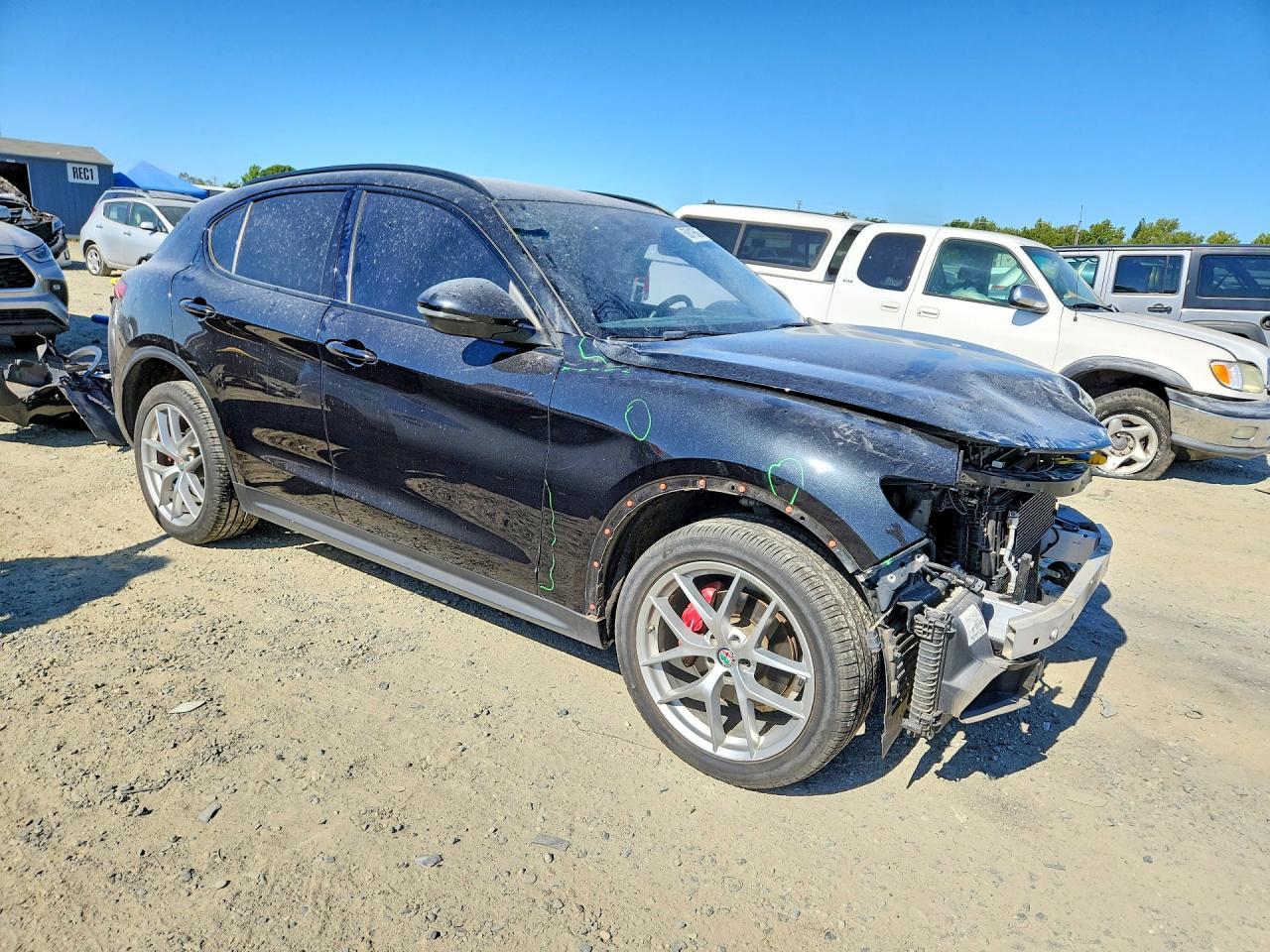 2018 Alfa Romeo Stelvio Ti Sport - Image 4