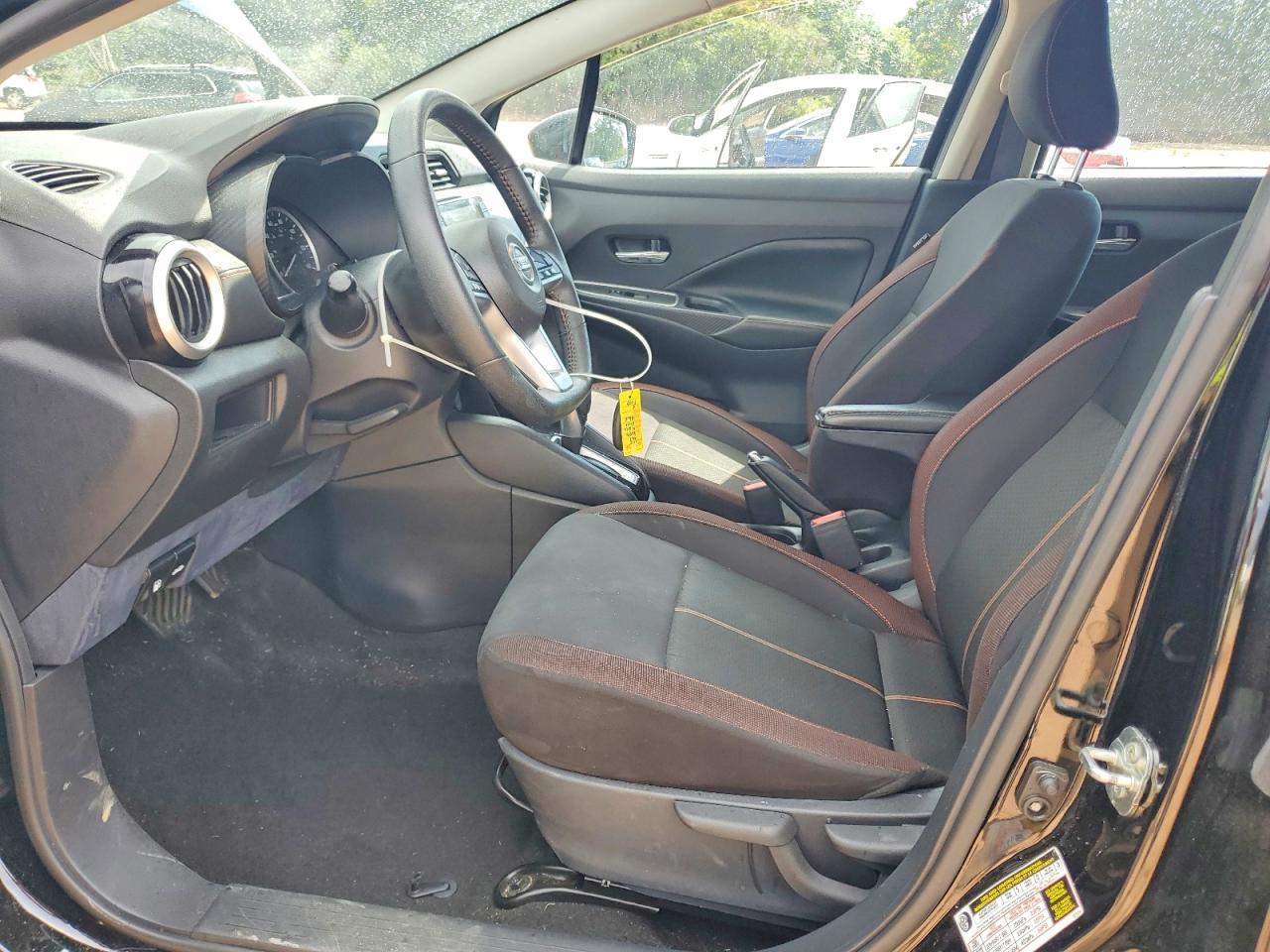 2022 Nissan Versa Sr - Image 7