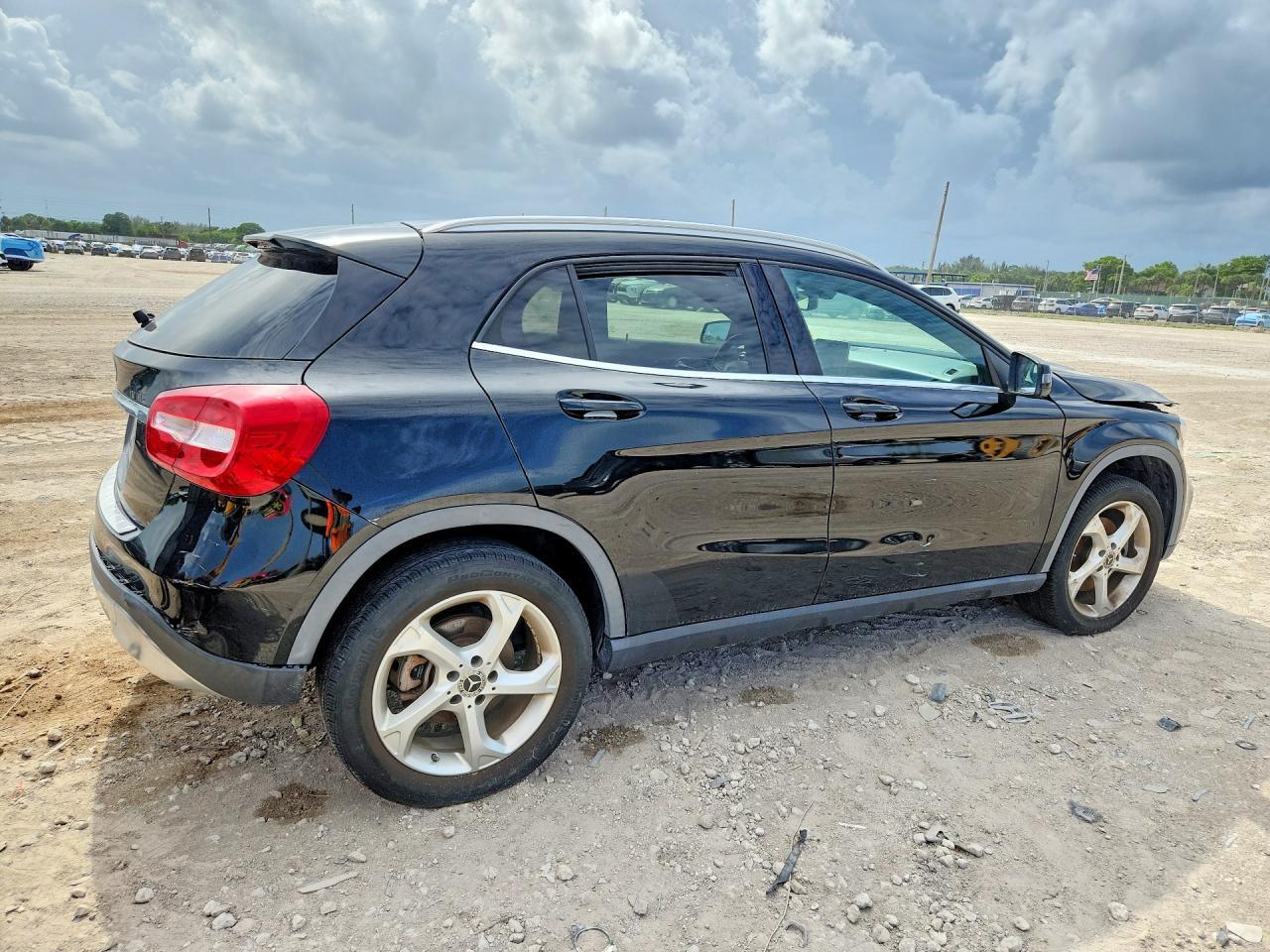 2018 Mercedes-Benz Gla 250 - Фото 3
