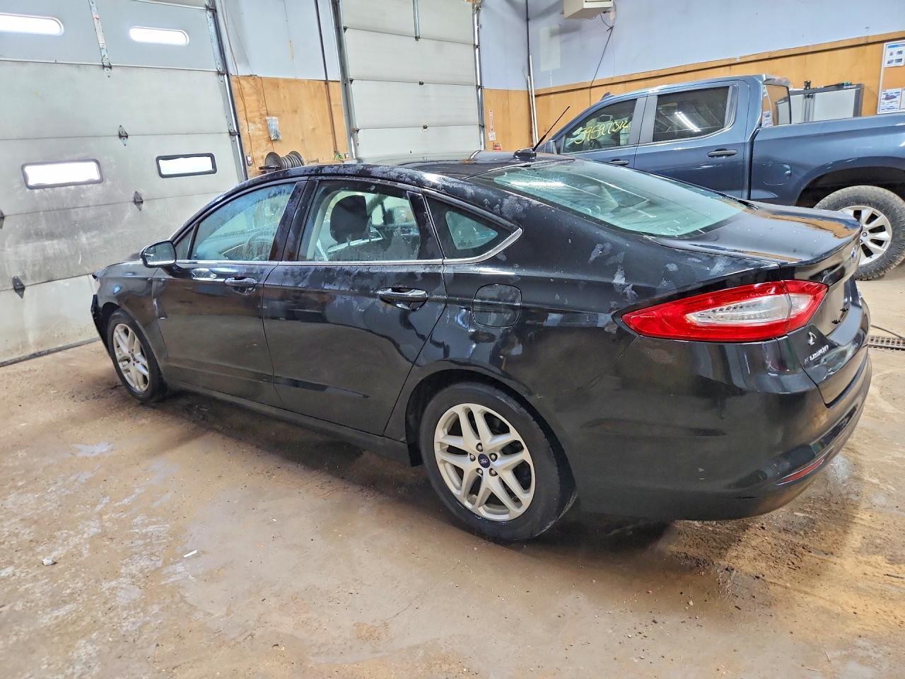 2014 Ford Fusion Se - Image 2