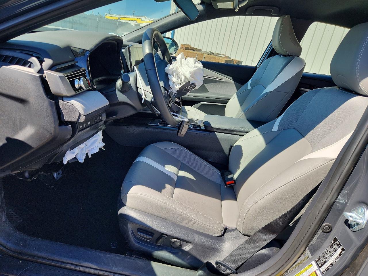 2026 Toyota Camry Se - Image 7
