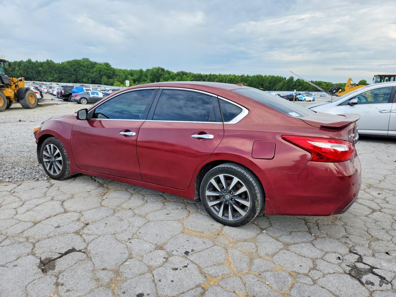 2016 Nissan Altima 2.5 Sv - Image 2