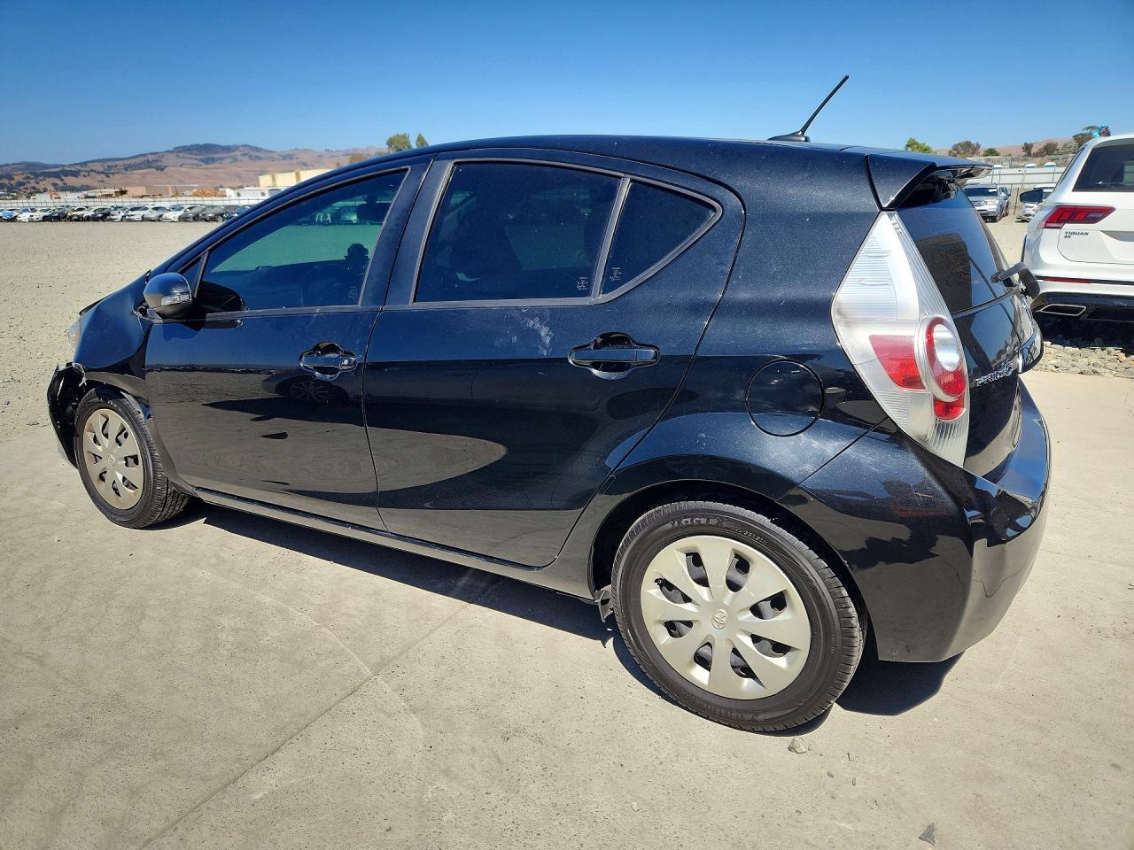 2014 Toyota Prius C Three - Image 2