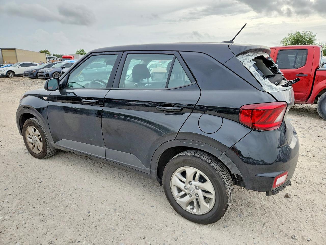 2026 Hyundai Venue Se - Фото 2