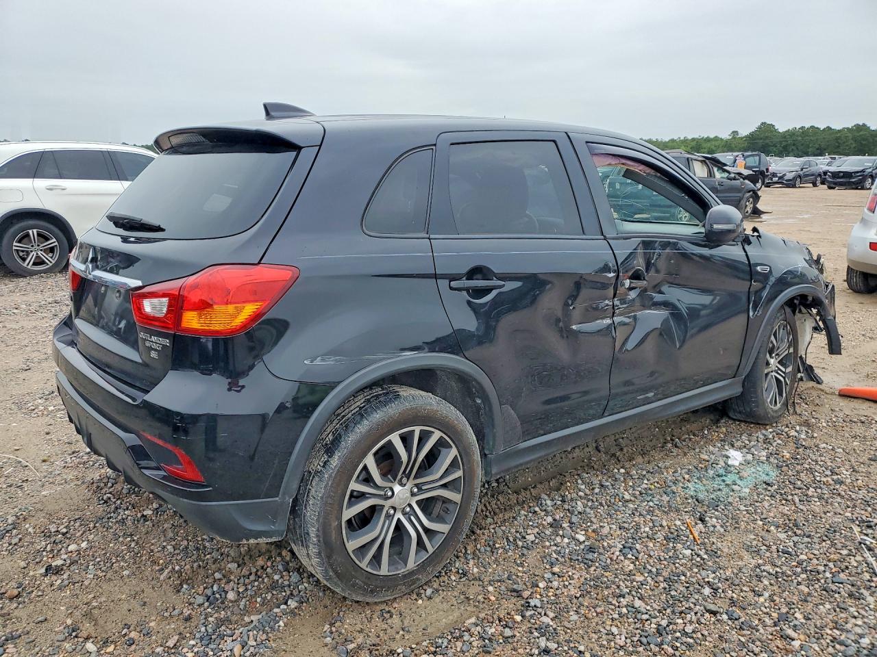 2018 Mitsubishi Outlander Sport Es - Image 3