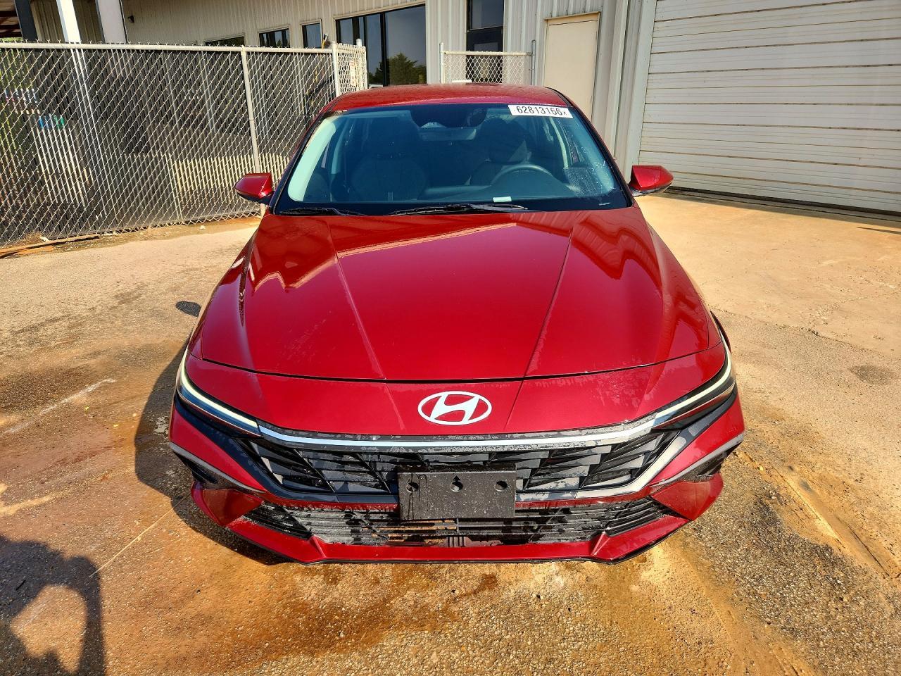 2024 Hyundai Elantra Se - Фото 5