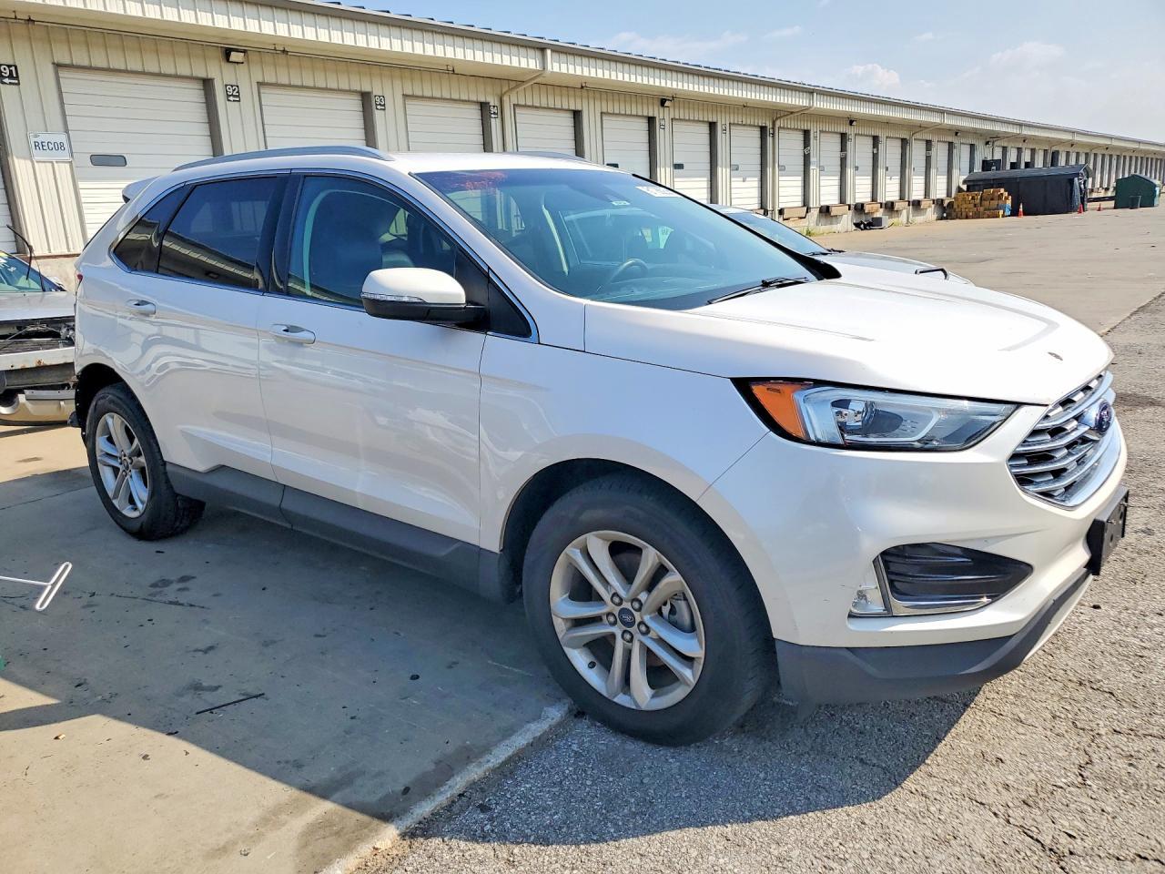 2019 Ford Edge Sel - Фото 4
