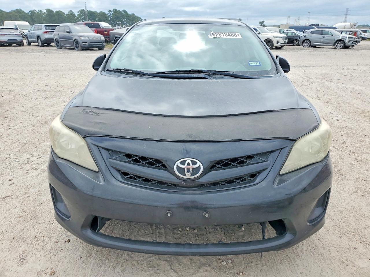 2011 Toyota Corolla Le - Image 5