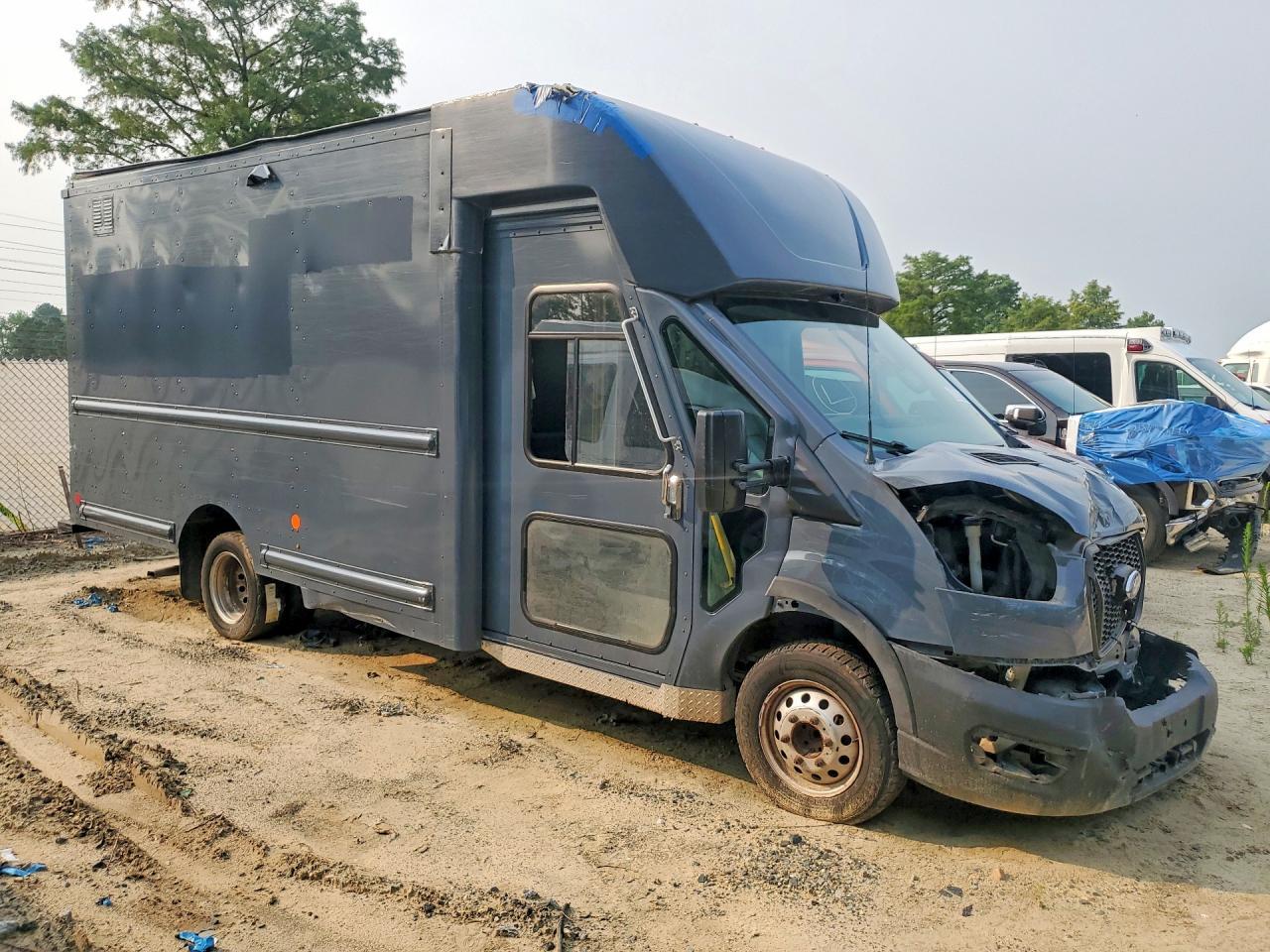 2021 Ford Transit Delivery Truck - Image 4