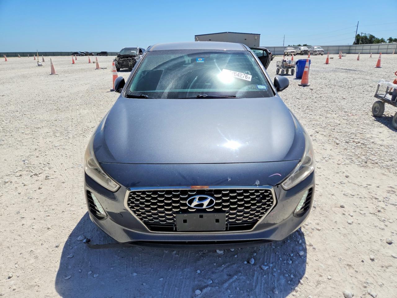 2018 Hyundai Elantra Gt Base - Image 5