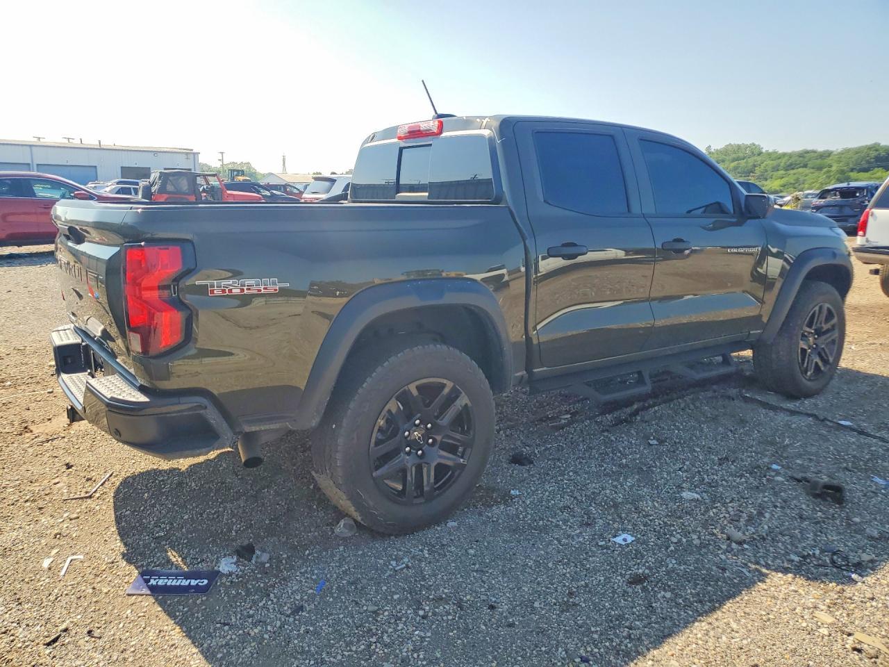 2025 Chevrolet Colorado Trail Boss - Фото 3