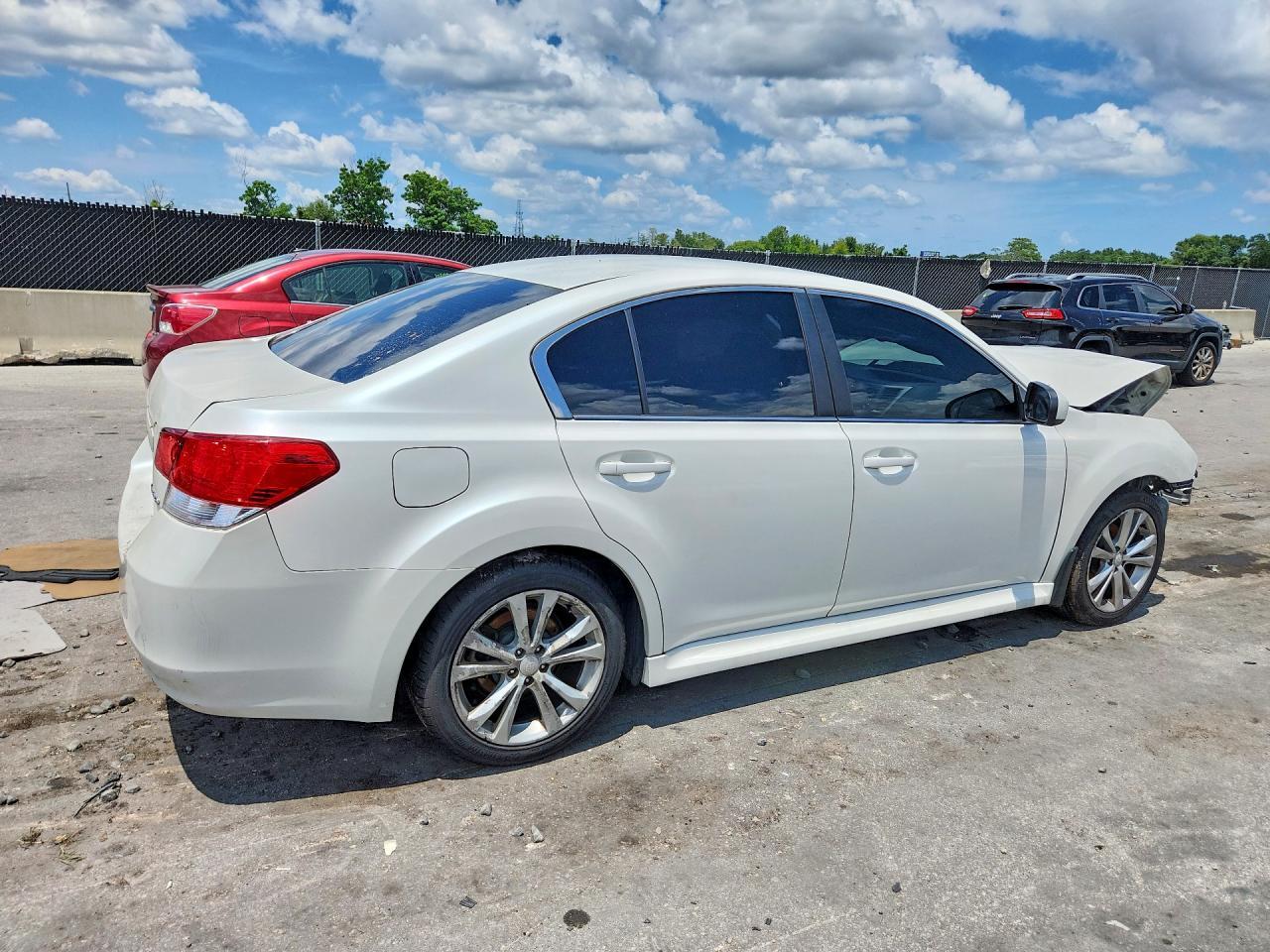 2013 Subaru Legacy 2.5I Premium - Image 3