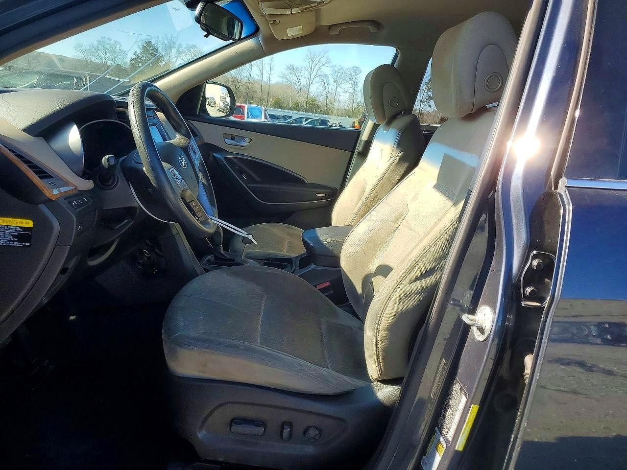 2016 Hyundai Santa Fe Se - Image 7