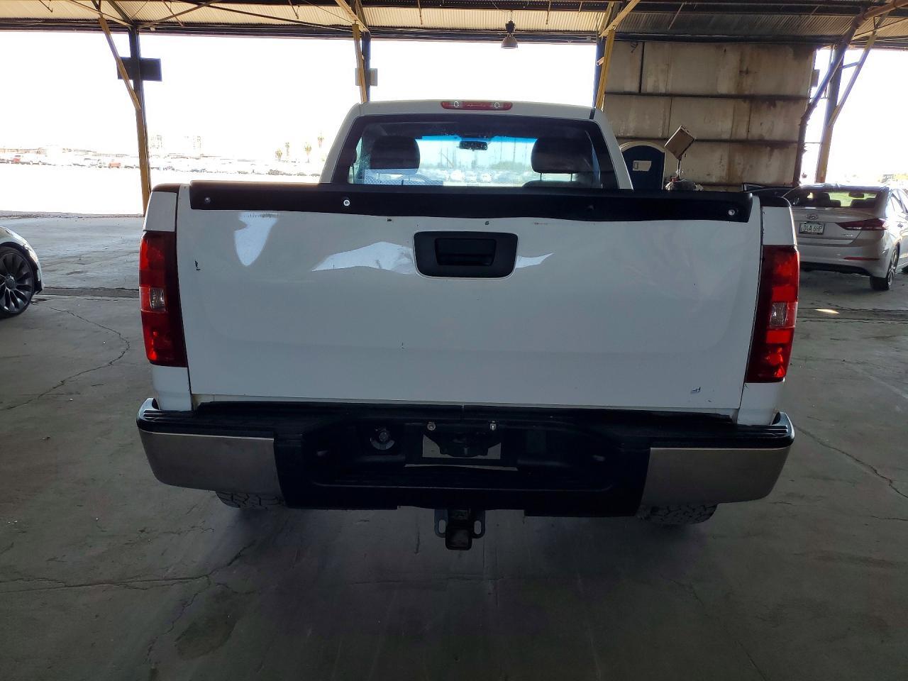 2011 Chevrolet Silverado C1500 - Фото 6