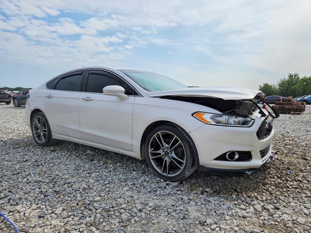2015 Ford Fusion Titanium - Image 4