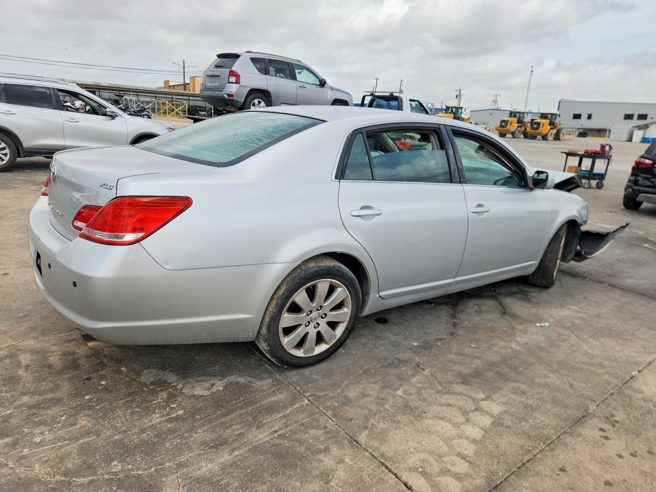 2006 Toyota Avalon Xls - Фото 3