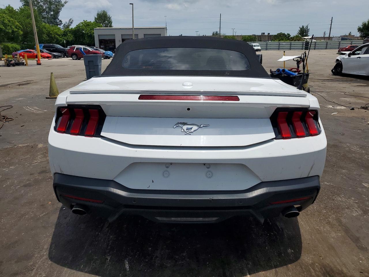 2024 Ford Mustang - Image 6
