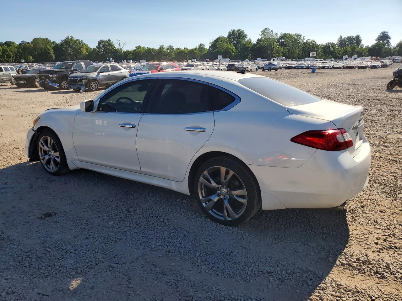 2011 Infiniti M37 X - Фото 2
