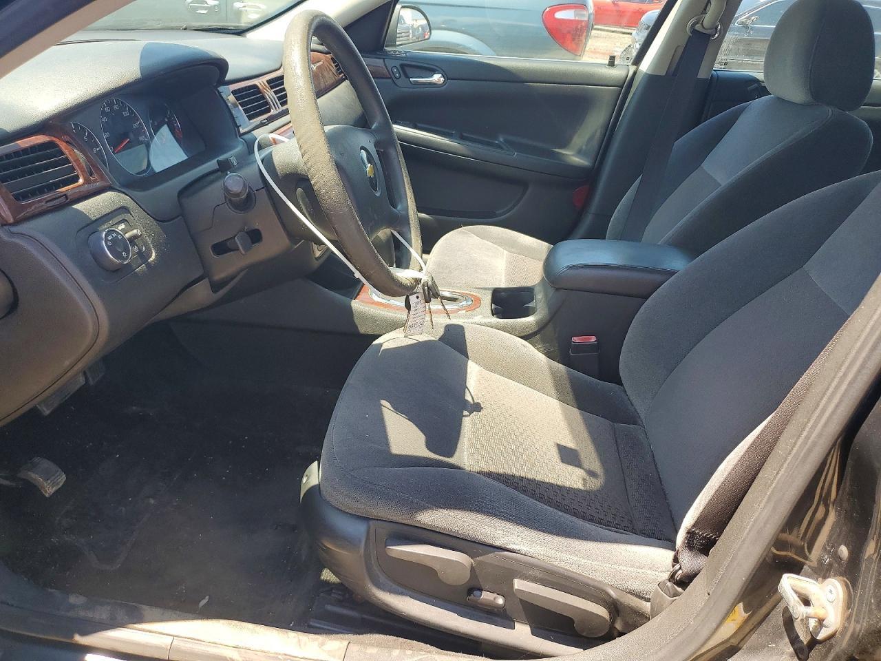 2011 Chevrolet Impala Ls - Image 7