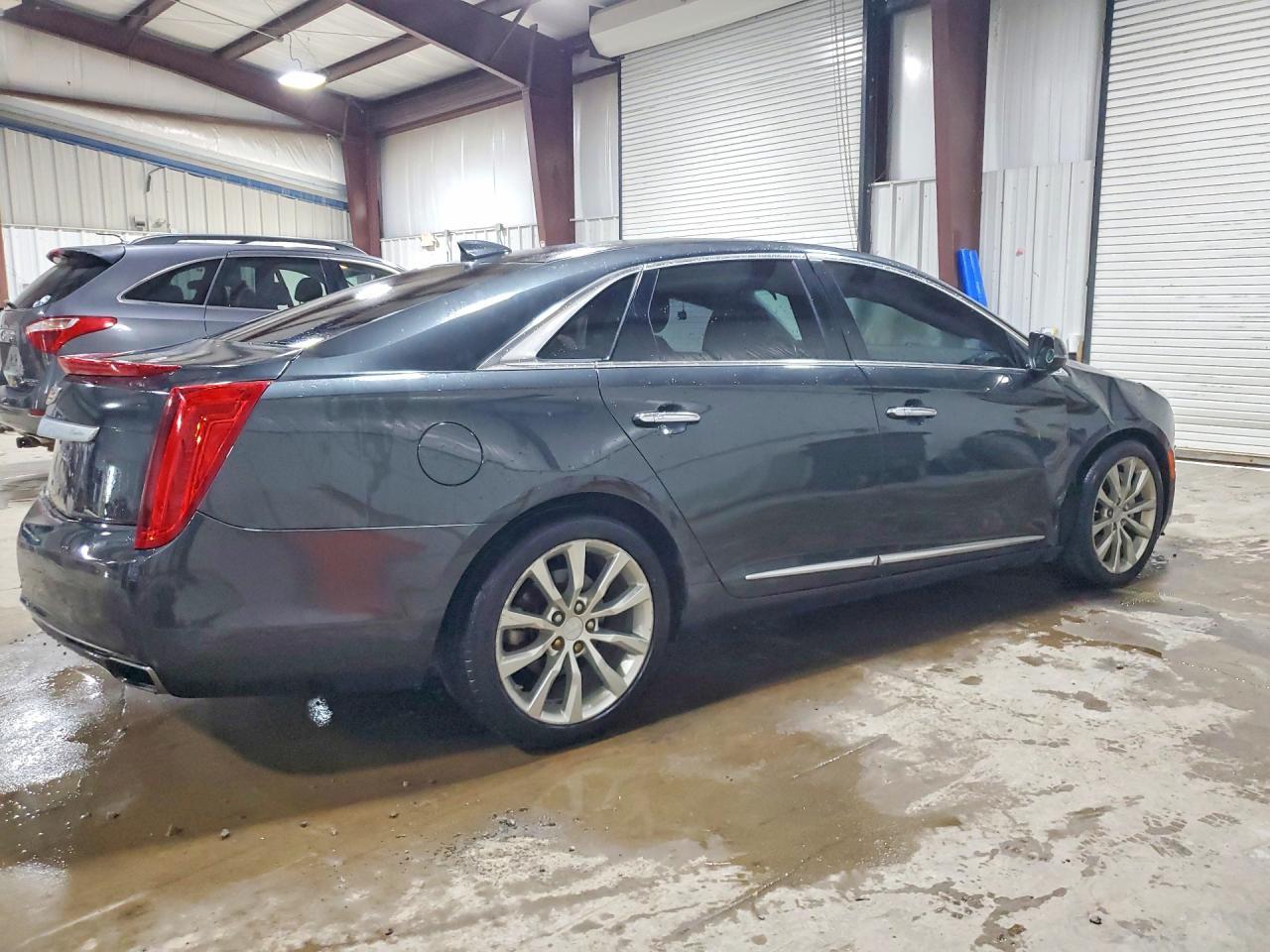 2016 Cadillac Xts Luxury Collection - Image 3