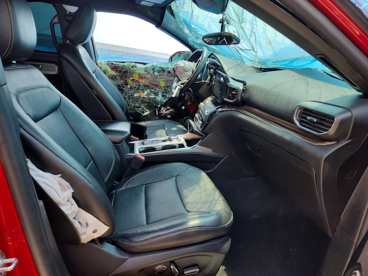 2020 Ford Explorer Limited - Image 7