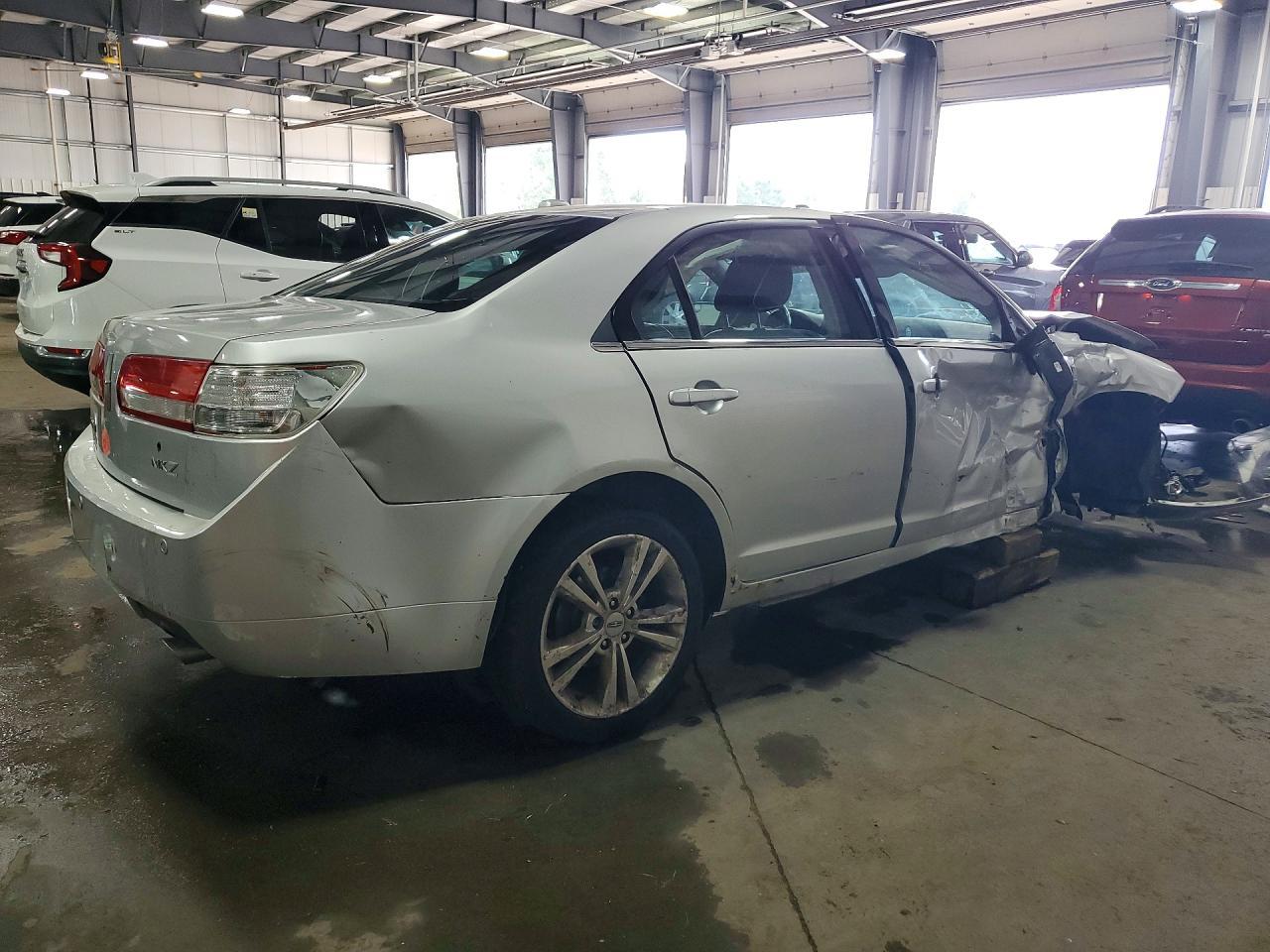 2011 Lincoln Mkz - Фото 3