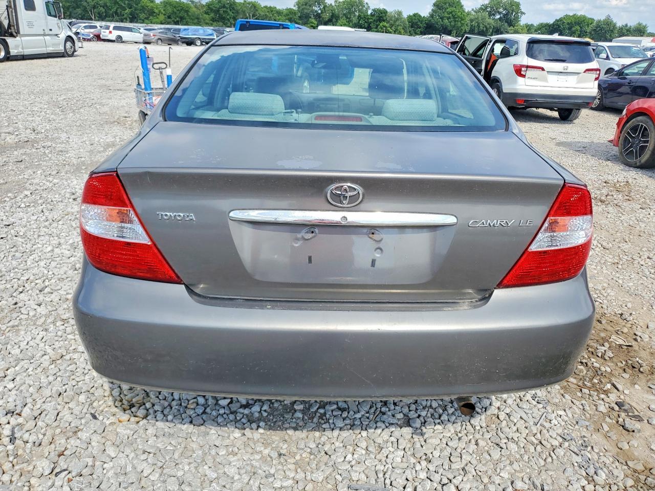 2003 Toyota Camry Le - Image 6