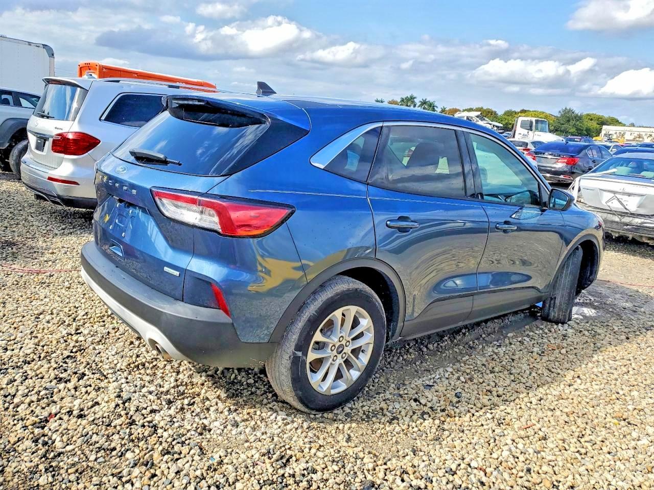 2020 Ford Escape Se - Image 3