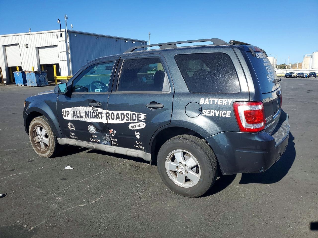 2009 Ford Escape Xlt - Image 2