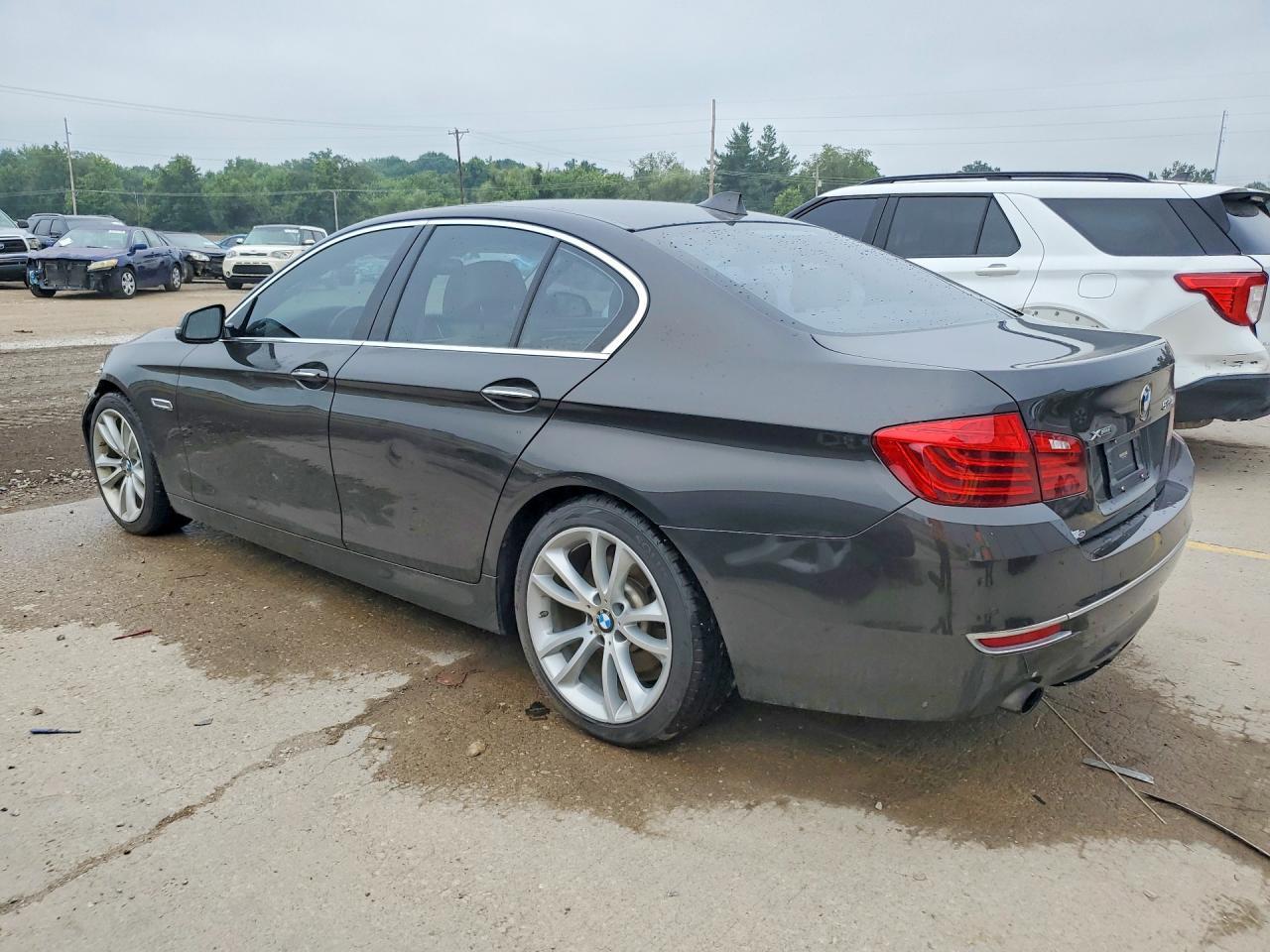 2014 BMW 535 Xi - Image 2