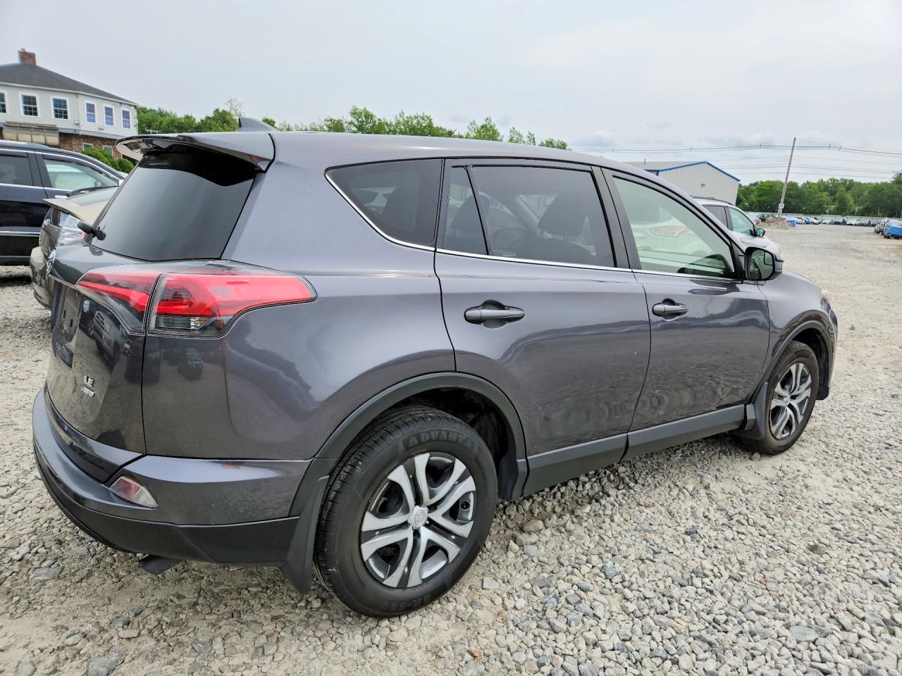 2018 Toyota Rav4 Le - Фото 3