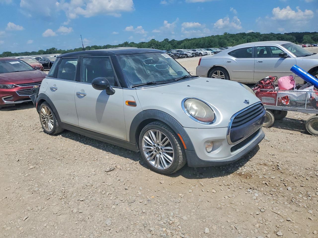 2017 Mini Cooper - Image 4