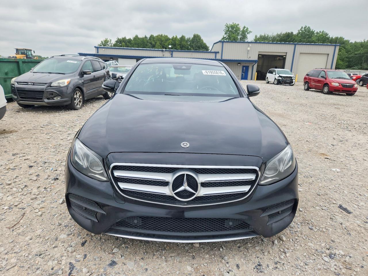 2018 Mercedes-Benz E 400 4Matic - Image 5