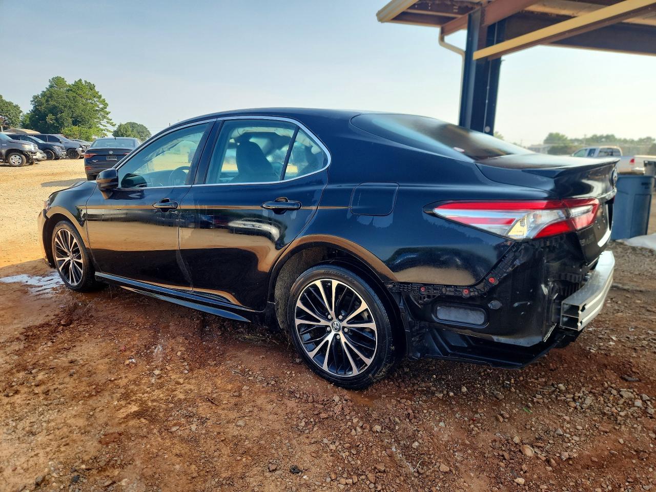 2018 Toyota Camry Se - Image 2