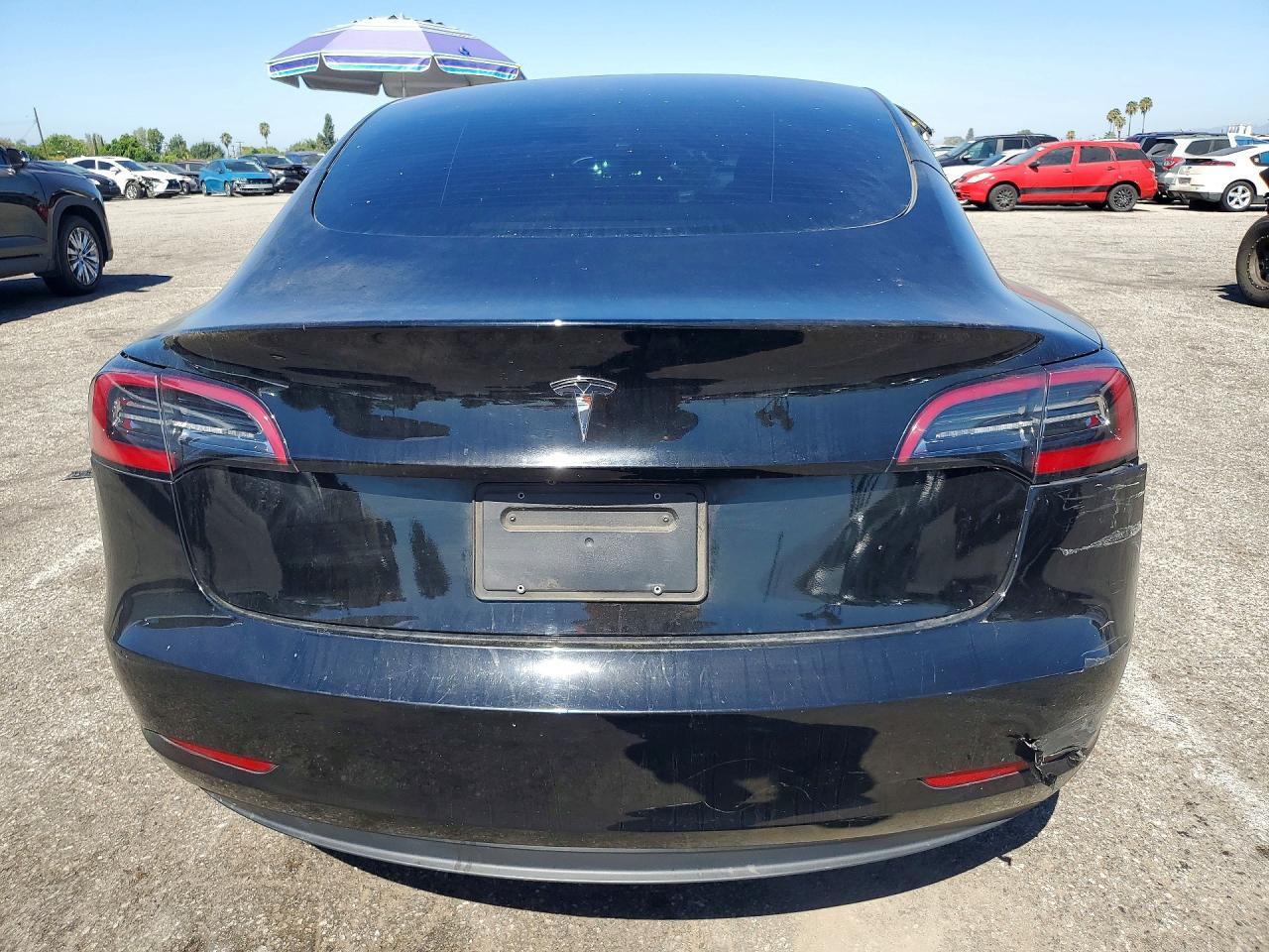 2023 Tesla Model 3 - Фото 6