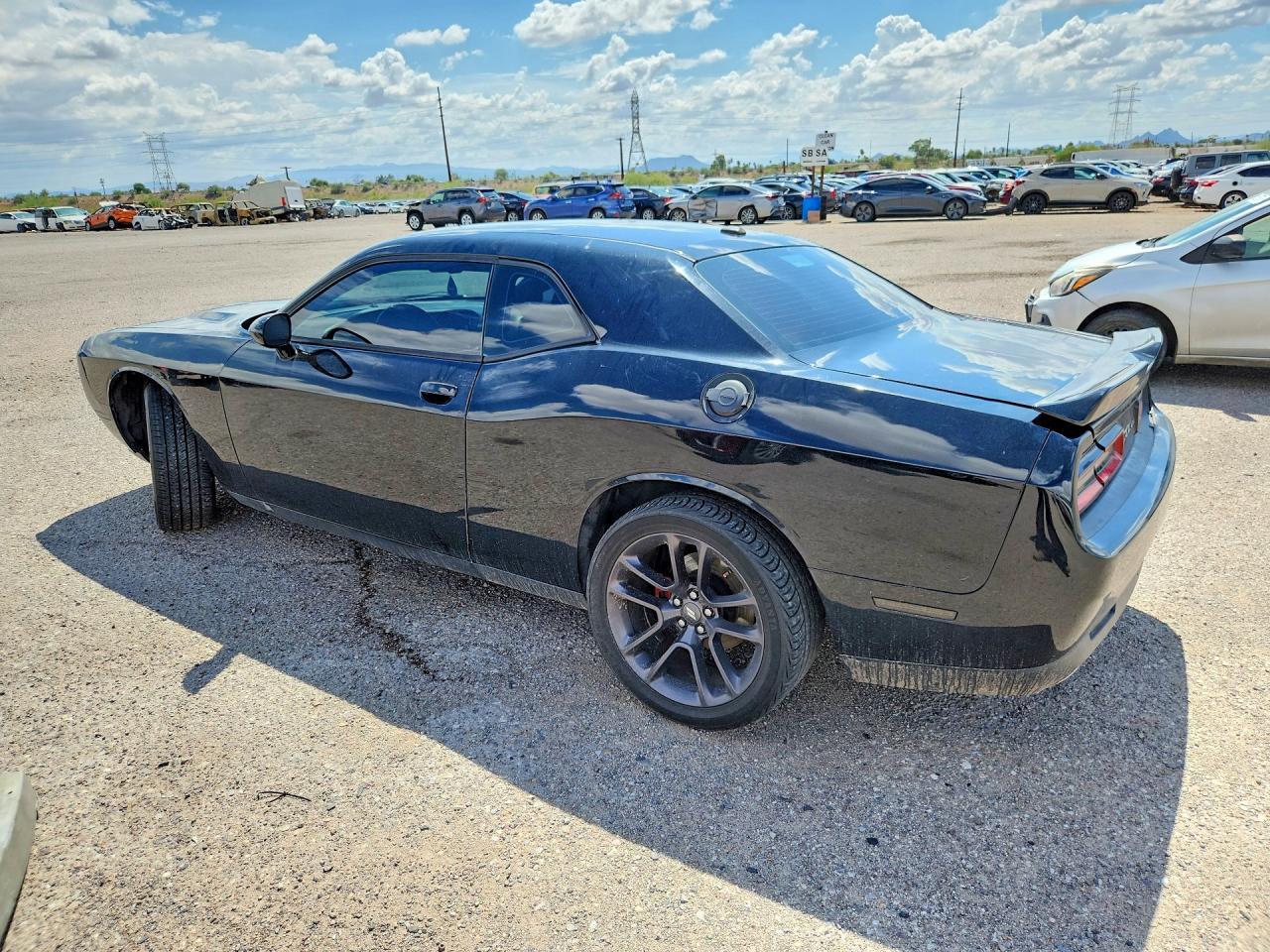 2016 Dodge Challenger Sxt - Фото 2
