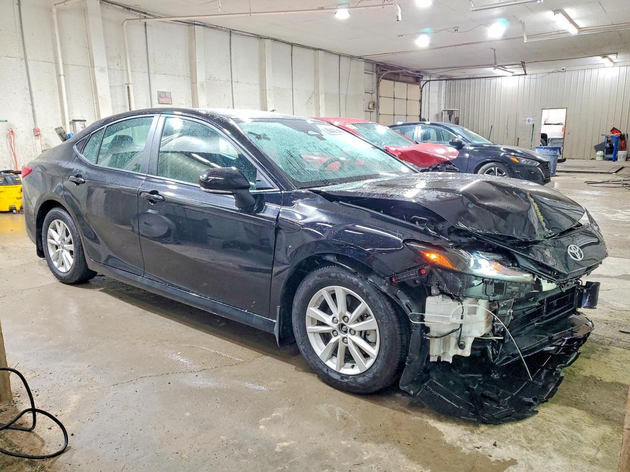 2025 Toyota Camry Le - Фото 4