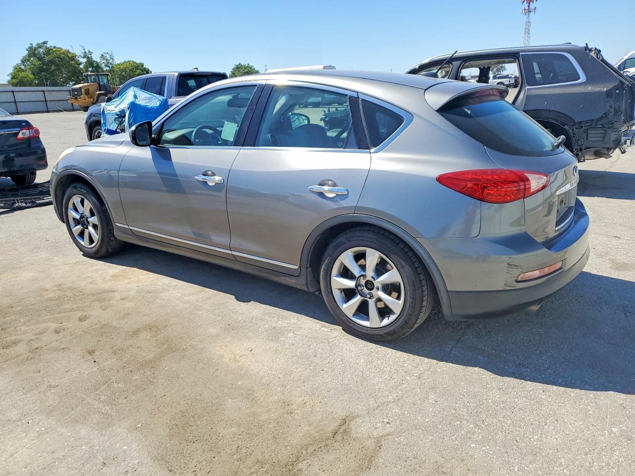 2010 Infiniti Ex35 Base - Image 2