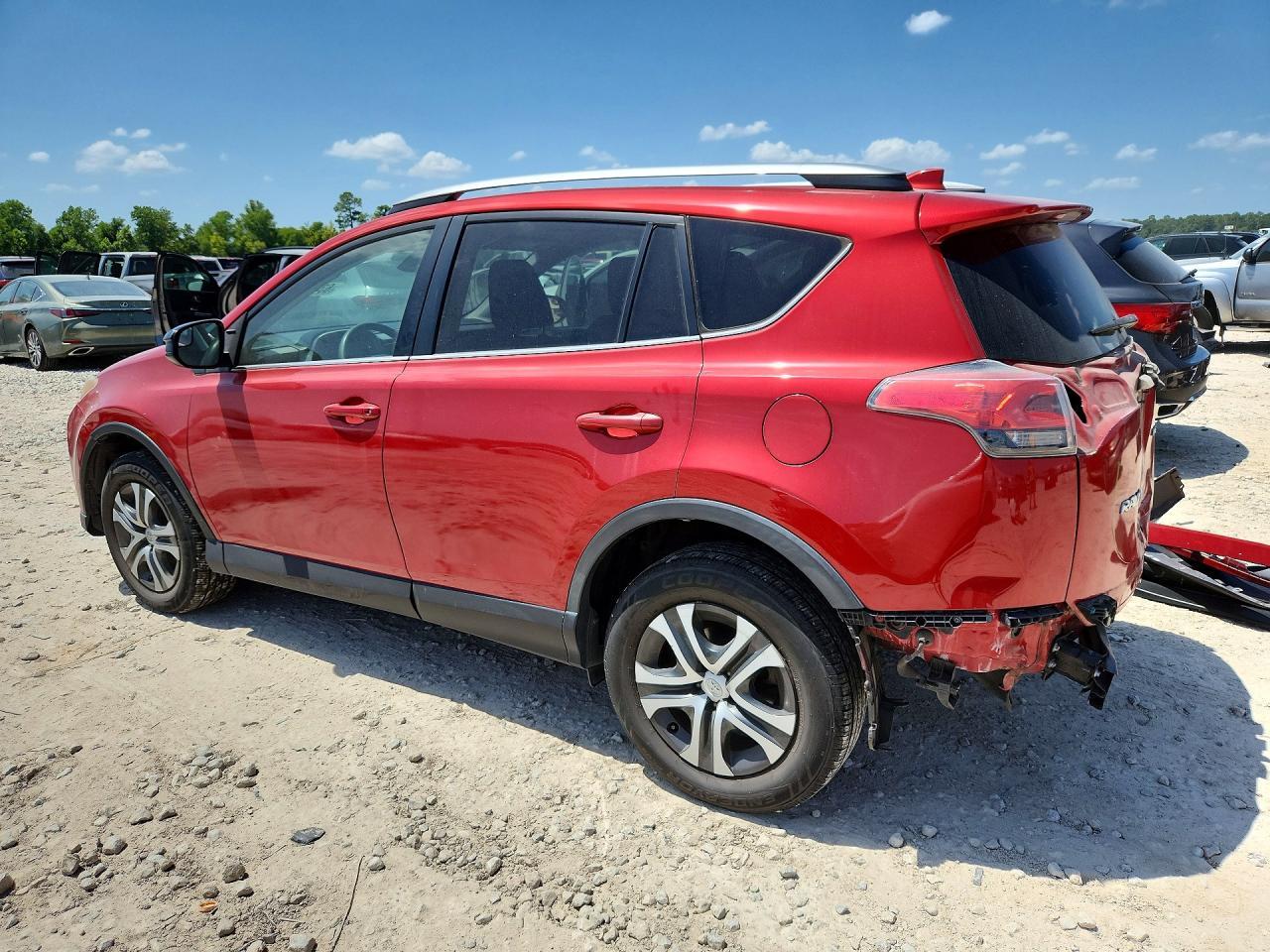 2017 Toyota Rav4 Le - Фото 2