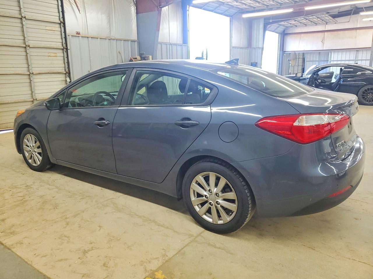 2016 Kia Forte Lx - Image 2